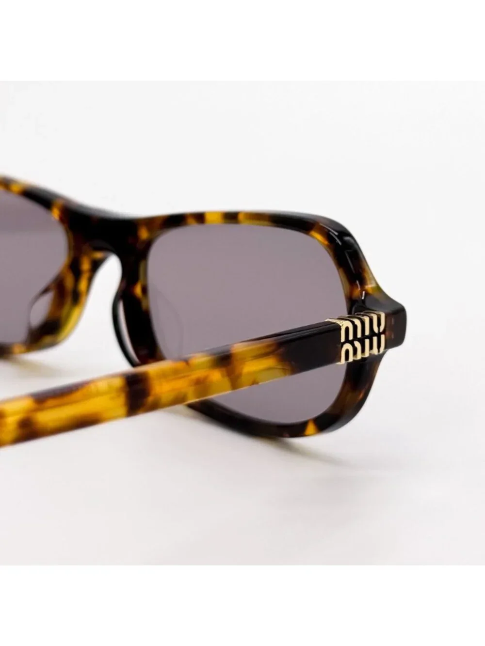 Miu Miu 100% new